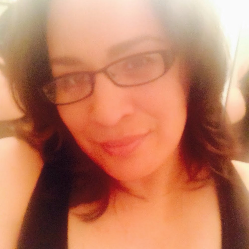 Meet your Posher, Cassandra